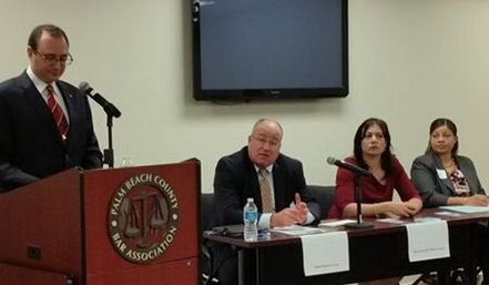 David Steinfeld moderates a panel discussion as Chair of the Palm Beach County Bar Business Litigation Education Committee on electronic discovery. Panelists were Circuit Court Judge Meenu Sasser, Mark Osherow, Esq., Chioma Deere, Esq., and Victoria Brieant, Esq.